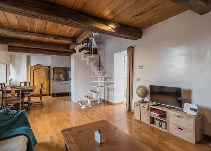 Appartamento Cozy Wooden In Piazza Navona *