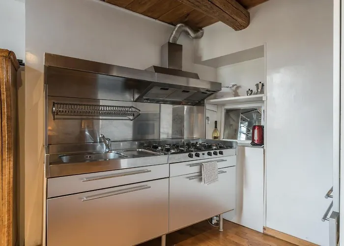 Appartamento Cozy Wooden In Piazza Navona Roma