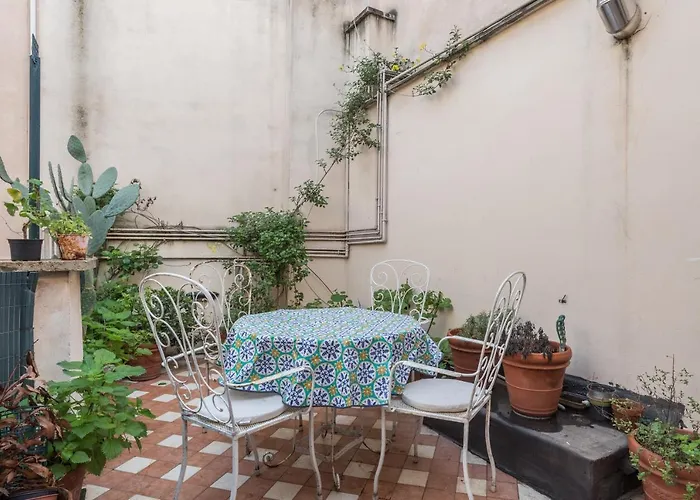Appartamento Cozy Wooden In Piazza Navona